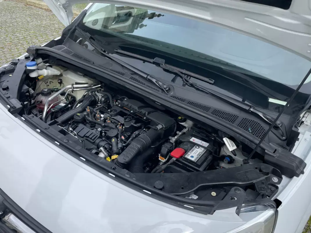 Opel Combo 2022 - 14450 EUR, 90000 km - AUTO.MOTO.pt - 90000km - foto 14 de 37