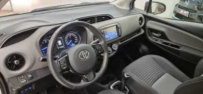 Toyota Yaris 2020 - 12990 EUR, 61278 km - AUTO.MOTO.pt - 61278km - foto 9 de 39