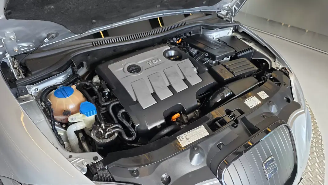 SEAT Leon 2011 - 8900 EUR, 188295 km - AUTO.MOTO.pt - 188295km - foto 28 de 52