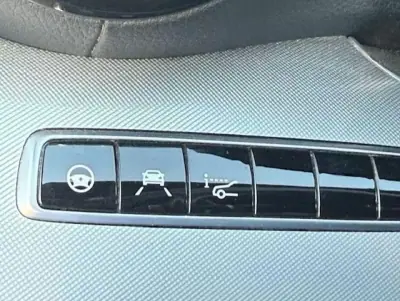 Mercedes-Benz E 220 2017 - 31950 EUR, 241000 km - AUTO.MOTO.pt - 241000km - foto 46 de 51