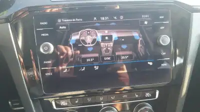 Volkswagen Arteon 2019 - 26650 EUR, 90000 km - AUTO.MOTO.pt - 90000km - foto 30 de 38