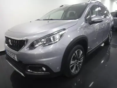 Peugeot 2008 2019 - 10500 EUR, 99000 km - AUTO.MOTO.pt - 99000km - foto 3 de 22