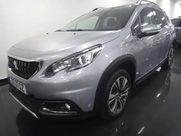 Peugeot 2008 2019 - 10500 EUR, 99000 km - AUTO.MOTO.pt - 99000km - foto 3 de 22