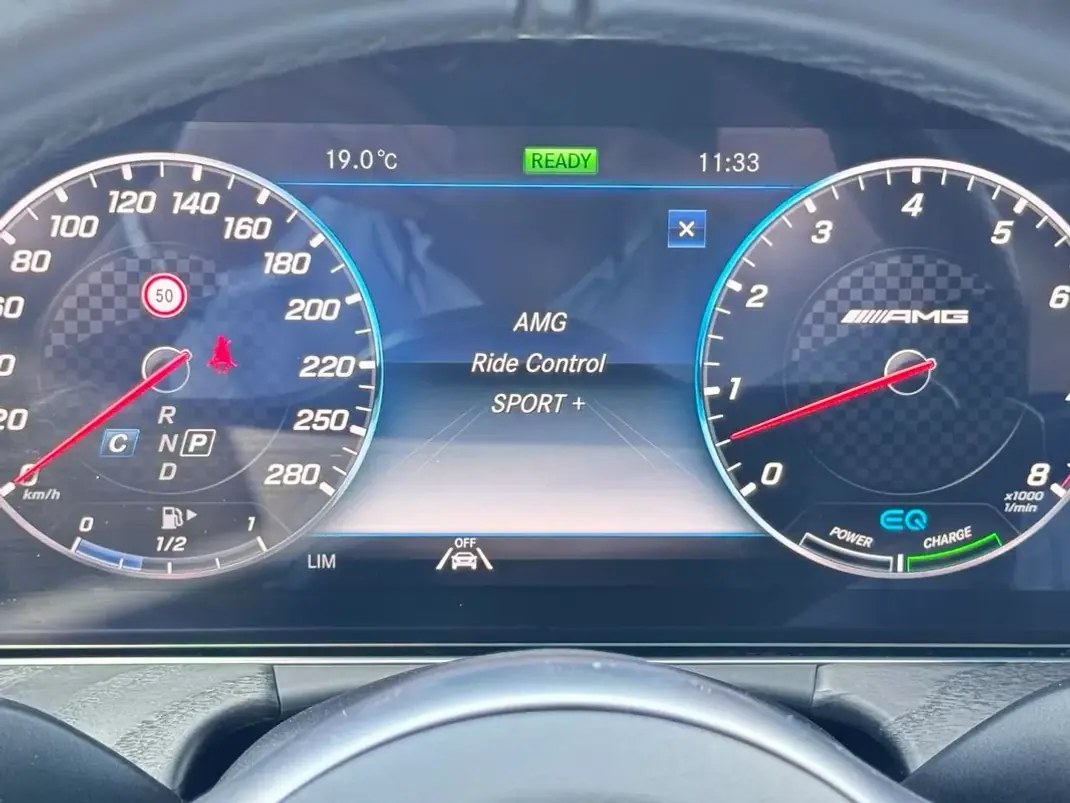 Mercedes-Benz E 53 AMG 2019 - 55800 EUR, 99400 km - 99400km - foto 41 de 50