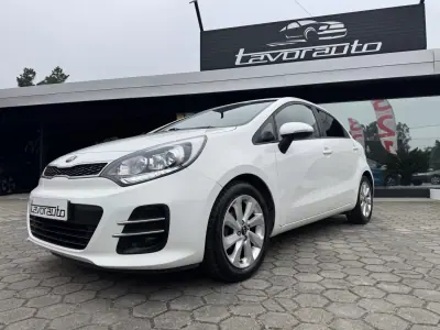 Kia Rio 2016 - 9500 EUR, 113000 km - AUTO.MOTO.pt - 113000km - foto 19 de 40