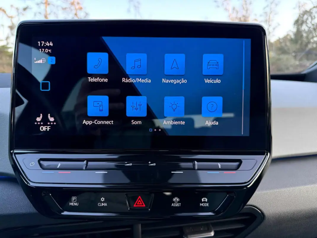 Volkswagen ID.3 2020 - 19500 EUR, 85000 km - AUTO.MOTO.pt - 85000km - foto 7 de 17