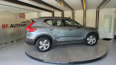 Volvo XC 40 2018 - 21900 EUR, 36539 km - AUTO.MOTO.pt - 36539km - foto 7 de 52