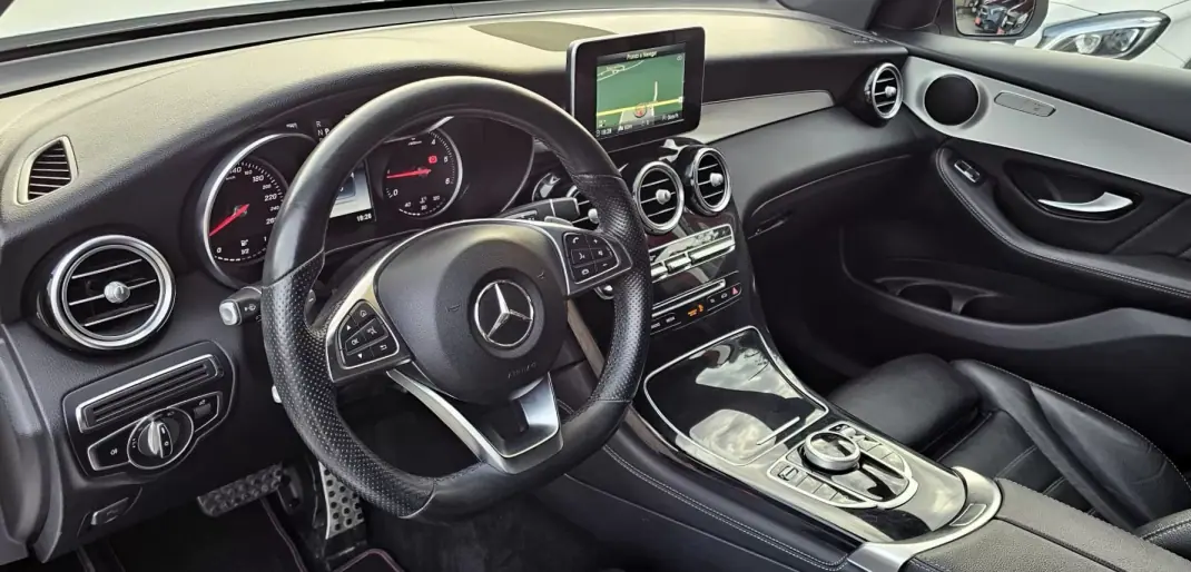 Mercedes-Benz GLC 220 2018 - 44500 EUR, 88000 km - AUTO.MOTO.pt - 88000km - foto 6 de 30