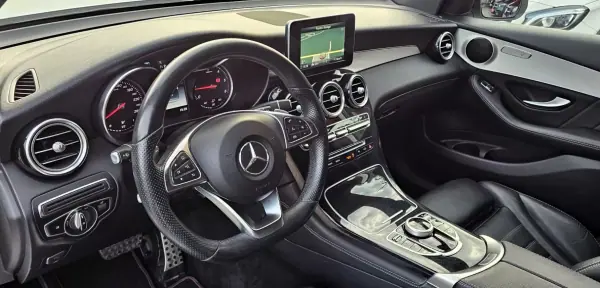 Mercedes-Benz GLC 220 2018 - 44500 EUR, 88000 km - AUTO.MOTO.pt - 88000km - foto 6 de 30