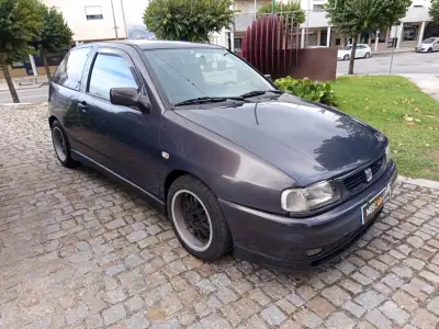 SEAT Ibiza 1997 - 2490 EUR, 89357 km - AUTO.MOTO.pt - 89357km - foto 3 de 9