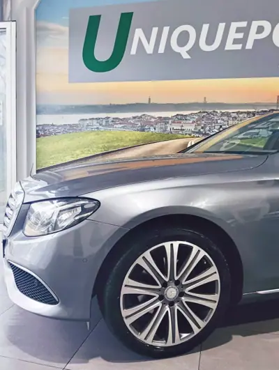 Mercedes-Benz E 220 2017 - 21990 EUR, 249791 km - AUTO.MOTO.pt - 249791km - foto 11 de 23