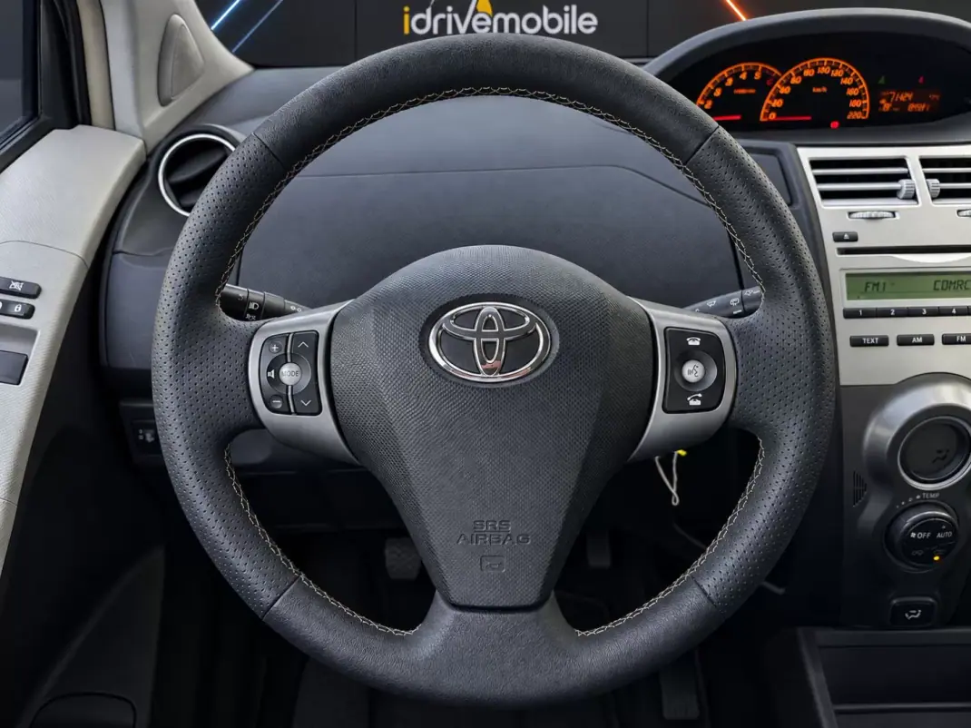 Toyota Yaris 2010 - 9500 EUR, 89481 km - 89481km - foto 8 de 19
