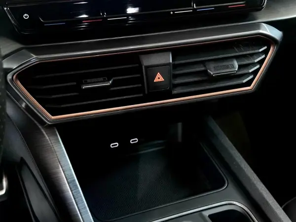 Cupra Leon ST 2022 - 38900 EUR, 116592 km - AUTO.MOTO.pt - 116592km - foto 31 de 33