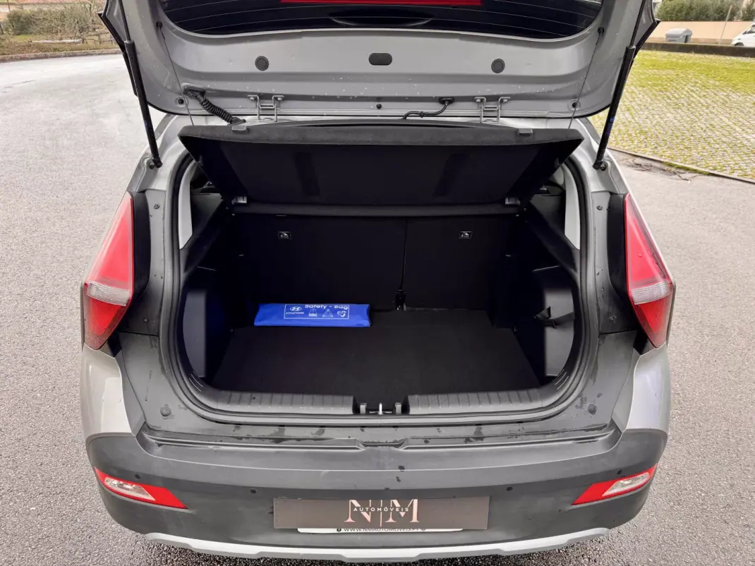 Hyundai Bayon 2021 - 18990 EUR, 1500 km - AUTO.MOTO.pt - 1500km - foto 27 de 28