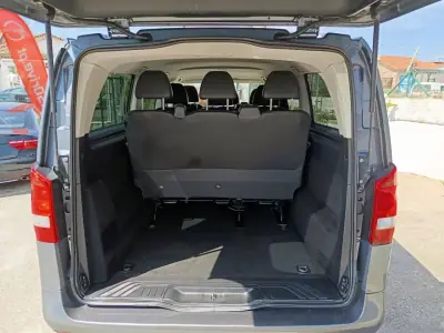 Mercedes-Benz Vito Tourer 2018 - 20324 EUR, 210000 km - AUTO.MOTO.pt - 210000km - foto 9 de 9