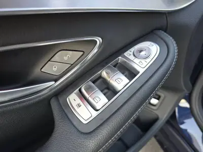 Mercedes-Benz C 220 2020 - 29750 EUR, 96900 km - AUTO.MOTO.pt - 96900km - foto 30 de 36