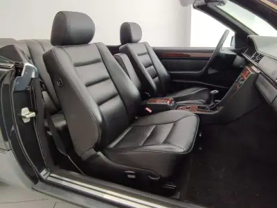 Mercedes-Benz E 220 1995 - 20500 EUR, 210000 km - 210000km - foto 31 de 46
