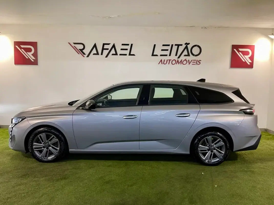 Peugeot 308 SW 2022 - 16950 EUR, 103000 km - AUTO.MOTO.pt - 103000km - foto 8 de 28