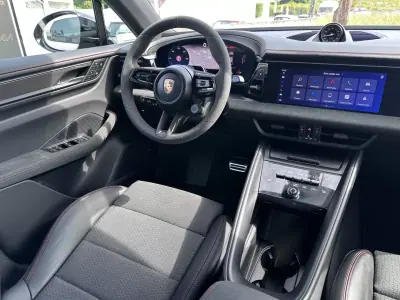 Porsche Macan 2026 - 129000 EUR, 2200 km - AUTO.MOTO.pt - 2200km - foto 67 de 85