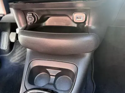 Citroën C4 Cactus 2020 - 11900 EUR, 150000 km - AUTO.MOTO.pt - 150000km - foto 23 de 37