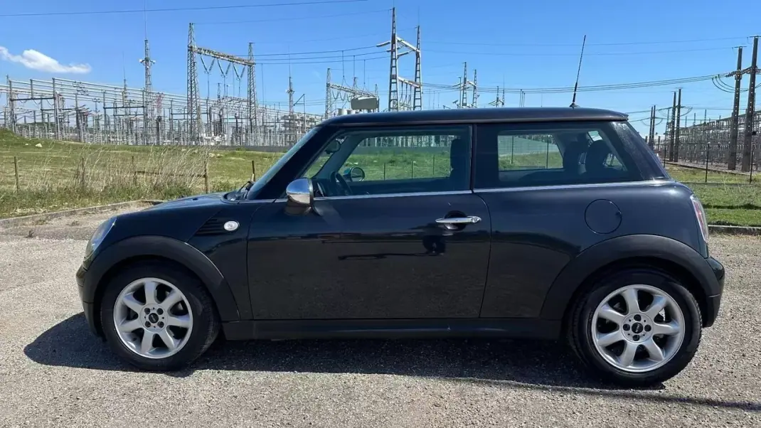MINI One 2008 - 5990 EUR, 160425 km - AUTO.MOTO.pt - 160425km - foto 4 de 17
