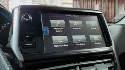 Peugeot 2008 2016 - 13750 EUR, 44423 km - AUTO.MOTO.pt - 44423km - foto 30 de 58