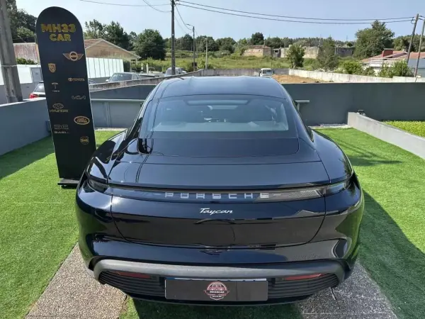 Porsche Taycan 2022 - 67900 EUR, 90000 km - AUTO.MOTO.pt - 90000km - foto 13 de 60