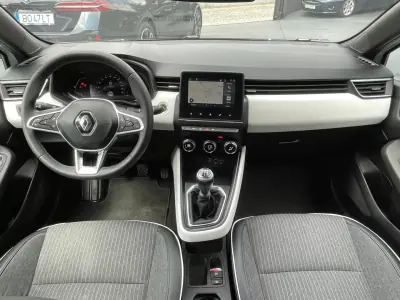 Renault Clio 2022 - 14900 EUR, 91000 km - AUTO.MOTO.pt - 91000km - foto 9 de 14