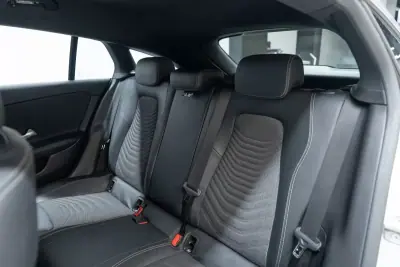 Mercedes-Benz CLA 180 2023 - 29950 EUR, 70000 km - AUTO.MOTO.pt - 70000km - foto 42 de 43