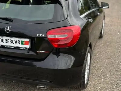 Mercedes-Benz A 180 2015 - 14950 EUR, 180700 km - AUTO.MOTO.pt - 180700km - foto 32 de 37