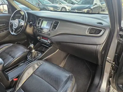 Kia Carens 2018 - 17500 EUR, 138200 km - AUTO.MOTO.pt - 138200km - foto 44 de 63