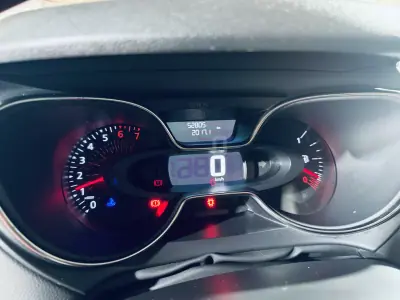 Renault Captur 2019 - 13990 EUR, 52805 km - 52805km - foto 20 de 28