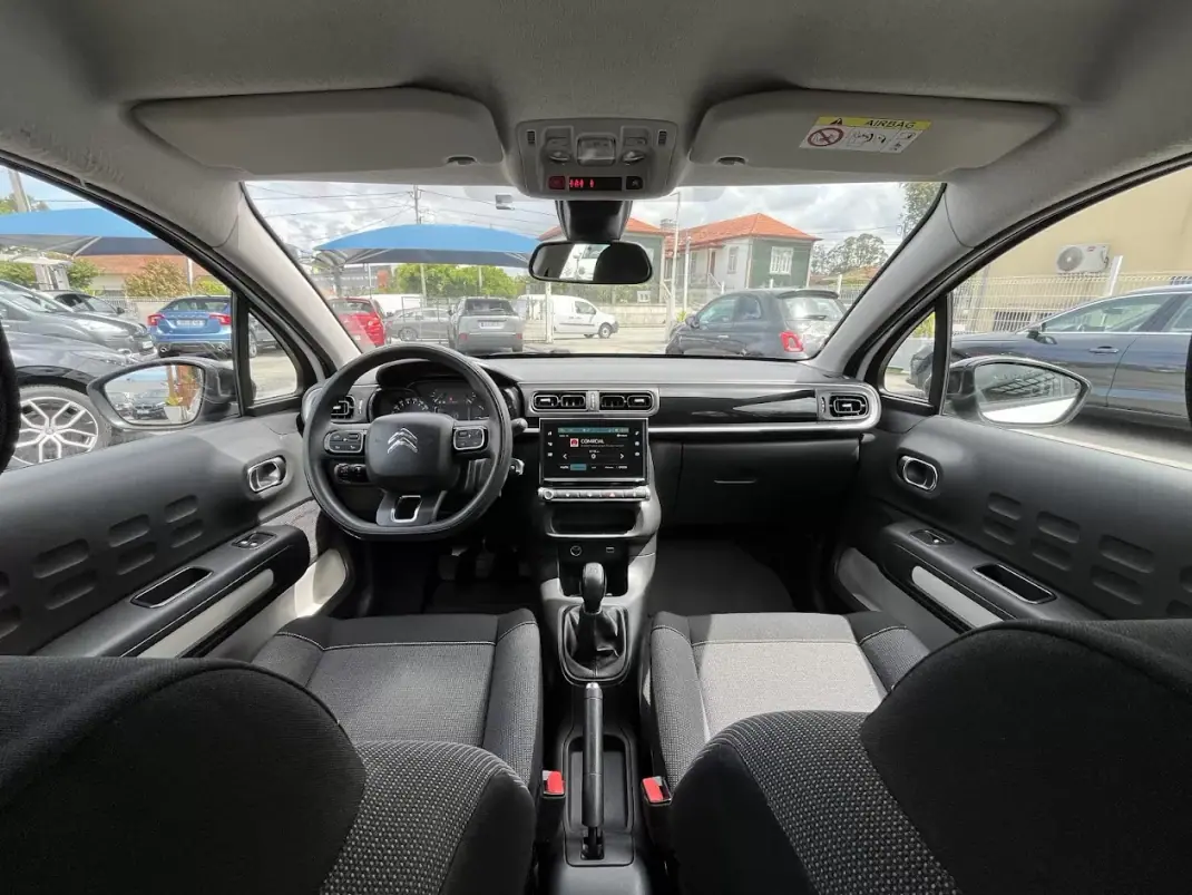 Citroën C3 2019 - 8750 EUR, 123000 km - AUTO.MOTO.pt - 123000km - foto 10 de 48