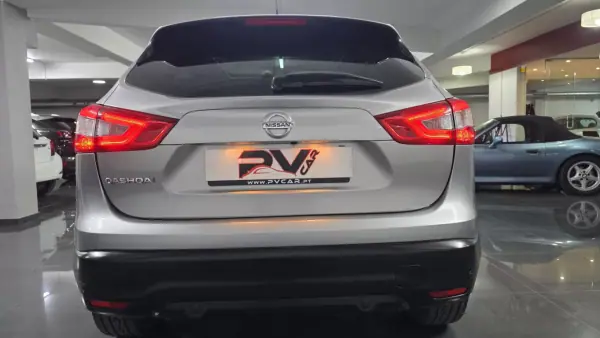 Nissan Qashqai 2015 - 17990 EUR, 157000 km - AUTO.MOTO.pt - 157000km - foto 19 de 24