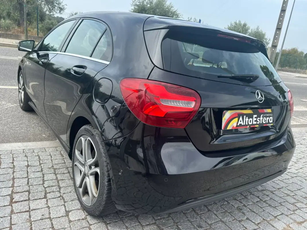 Mercedes-Benz A 180 2017 - 18900 EUR, 134826 km - 134826km - foto 4 de 30