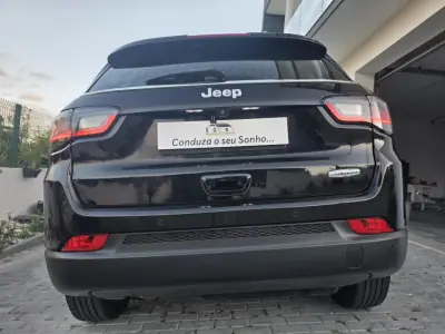 Jeep Compass 2021 - 20900 EUR, 142000 km - AUTO.MOTO.pt - 142000km - foto 7 de 65