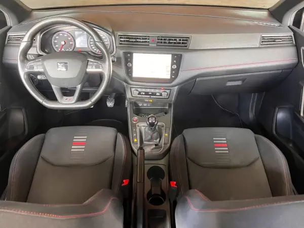 SEAT Ibiza 2020 - 12900 EUR, 92481 km - AUTO.MOTO.pt - 92481km - foto 8 de 20