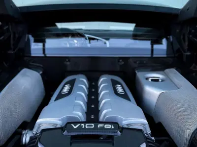 Audi R8 Coupé 2014 - 89900 EUR, 83500 km - AUTO.MOTO.pt - 83500km - foto 5 de 15
