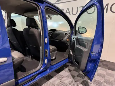 Renault Kangoo 2019 - 15900 EUR, 177924 km - AUTO.MOTO.pt - 177924km - foto 32 de 35
