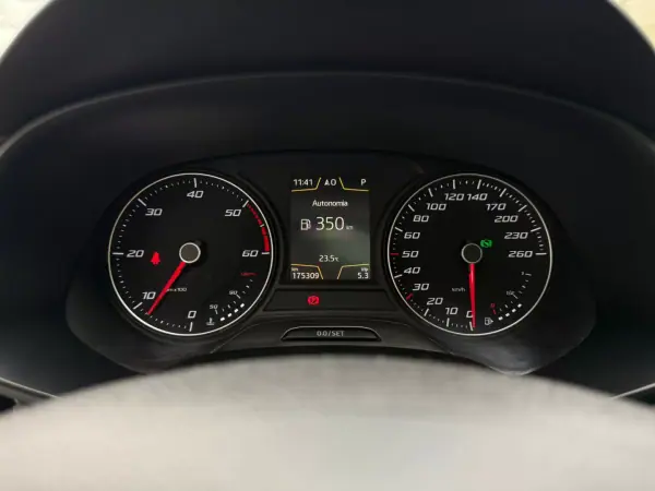 SEAT Leon ST 2016 - 15500 EUR, 175000 km - AUTO.MOTO.pt - 175000km - foto 32 de 53