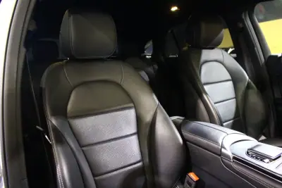 Mercedes-Benz GLC 200 2019 - 39900 EUR, 165000 km - AUTO.MOTO.pt - 165000km - foto 18 de 37