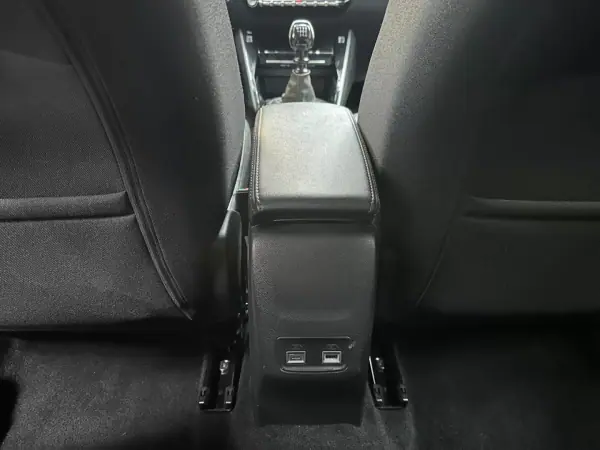 Peugeot 208 2024 - 16500 EUR, 65500 km - 65500km - foto 28 de 29