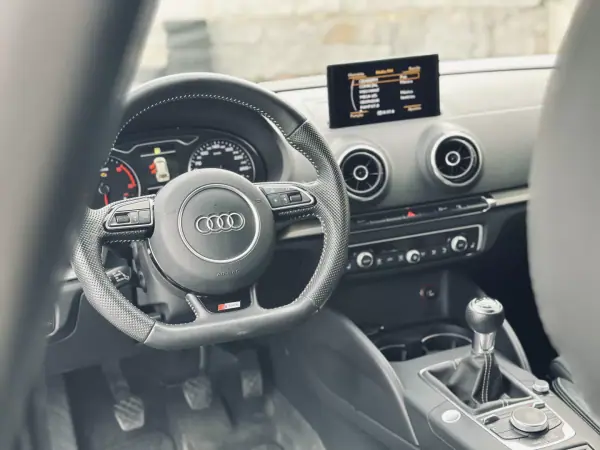 Audi A3 Sportback 2015 - 17990 EUR, 182000 km - AUTO.MOTO.pt - 182000km - foto 20 de 37