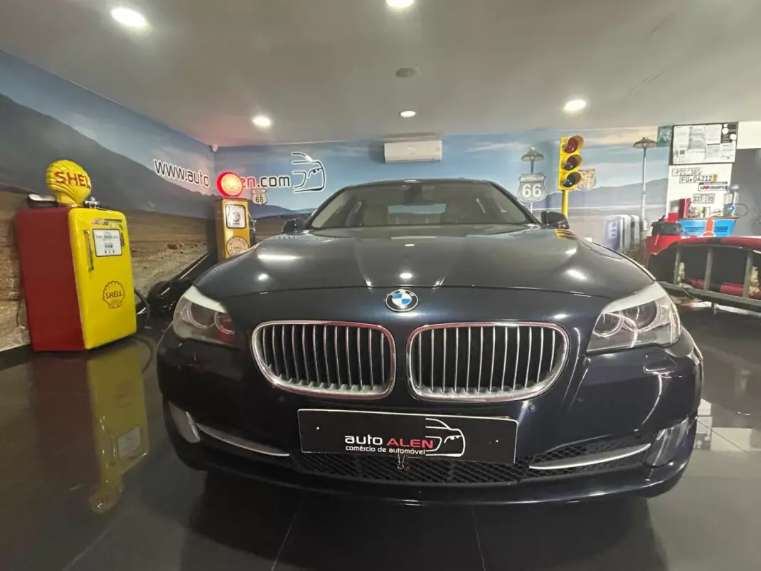 BMW 520 2011 - 10500 EUR, 368699 km - AUTO.MOTO.pt - 368699km - foto 2 de 23