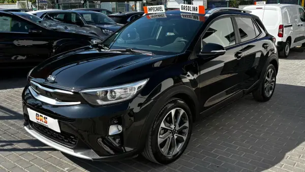 Kia Stonic 2020 - 15990 EUR, 95920 km - AUTO.MOTO.pt - 95920km - foto 2 de 20