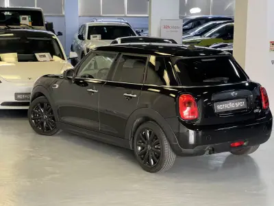 MINI 5 Portas 2016 - 13990 EUR, 95000 km - AUTO.MOTO.pt - 95000km - foto 15 de 41