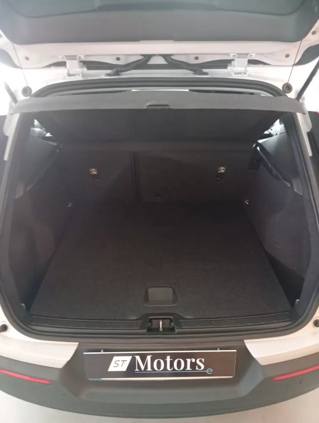 Volvo XC 40 2019 - 24950 EUR, 91723 km - AUTO.MOTO.pt - 91723km - foto 15 de 19