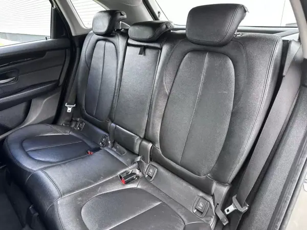 BMW 218 Active Tourer 2014 - 13900 EUR, 150000 km - AUTO.MOTO.pt - 150000km - foto 31 de 60