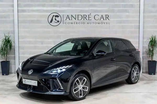 MG MG4 77 kWh Extended Range Luxury 2023 Elétrico — 10 070 km · Ilha de São Miguel MG MG4 77 kWh Extended Range Luxury 2023 Elétrico