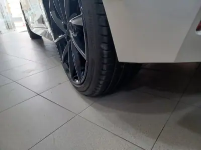 Toyota Corolla 2019 - 18390 EUR, 81211 km - AUTO.MOTO.pt - 81211km - foto 32 de 33